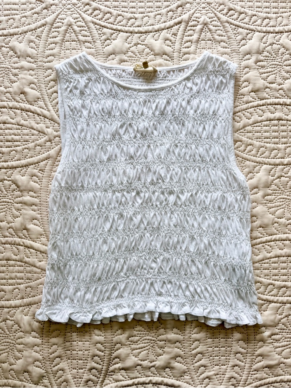 Madewell Smocked Sleeveless Top
Women’s Size Medium
White
